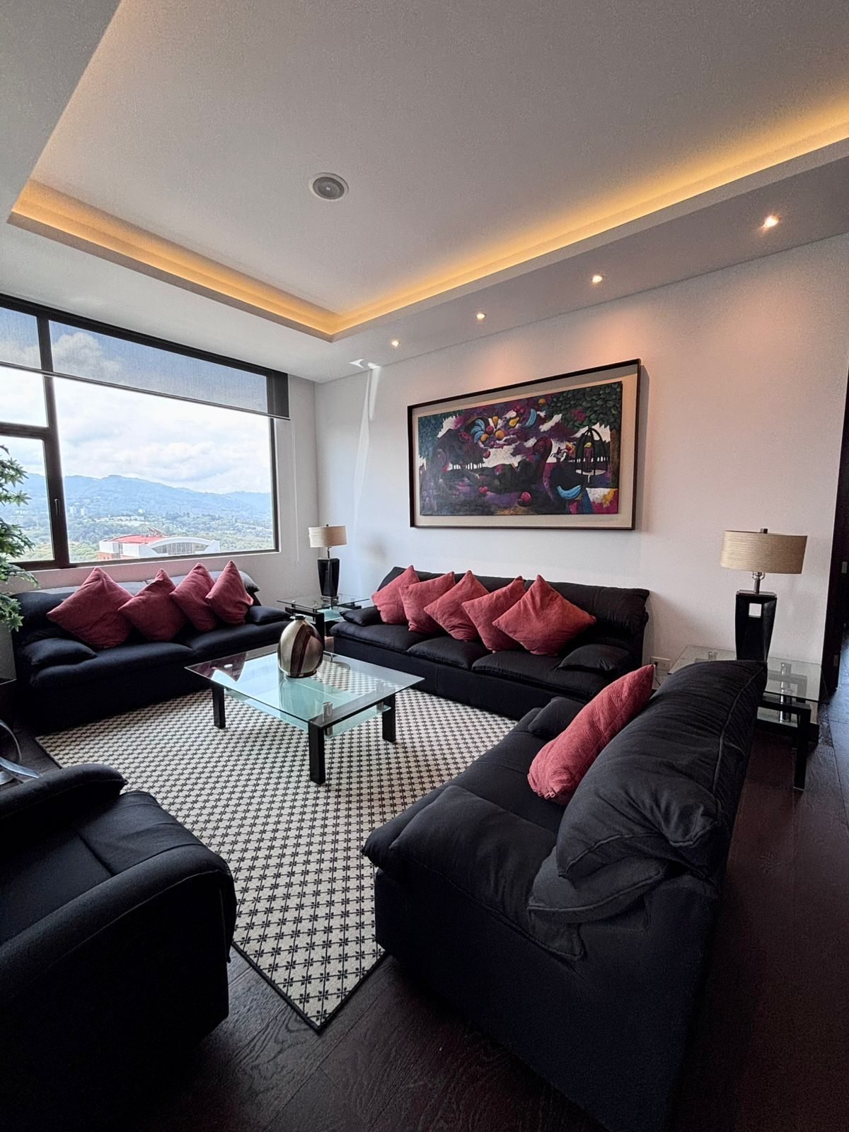 Apartamento en Edificio Echo, zona 14