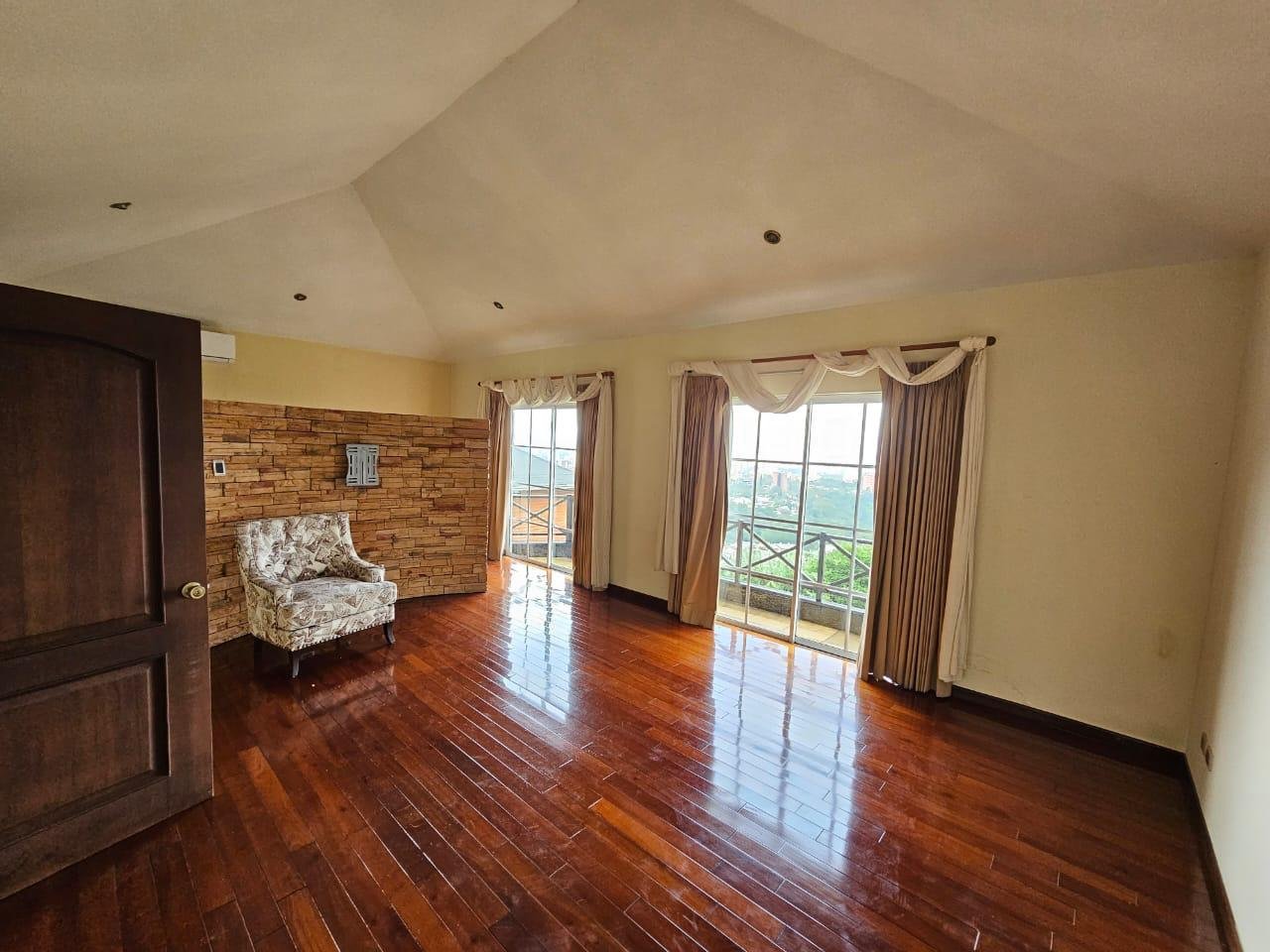 Casa en San Lázaro, zona 15