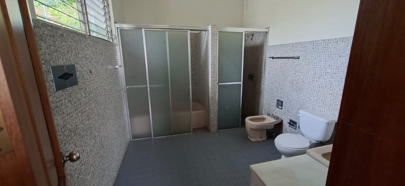 Inmueble corporativo en la 7a. Avenida