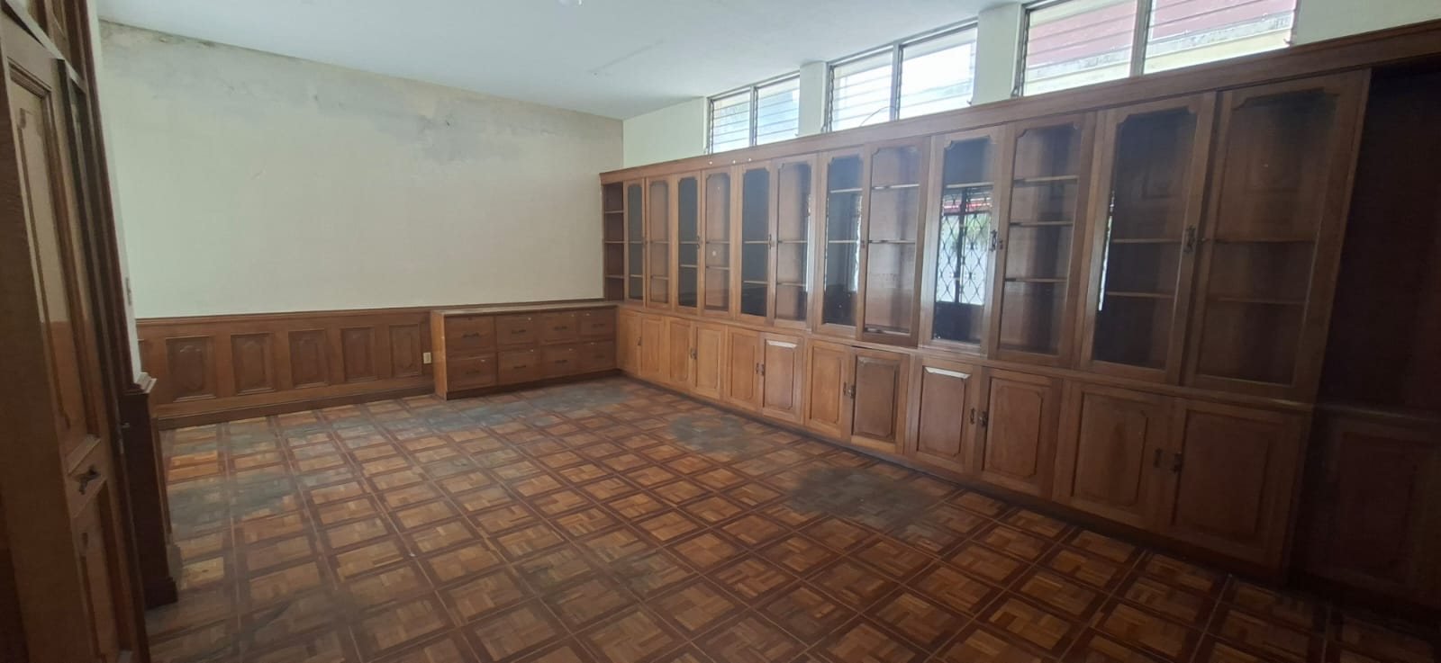 Inmueble corporativo en la 7a. Avenida