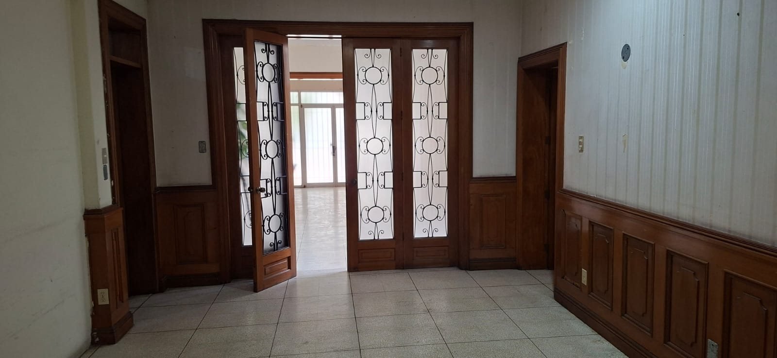 Inmueble corporativo en la 7a. Avenida